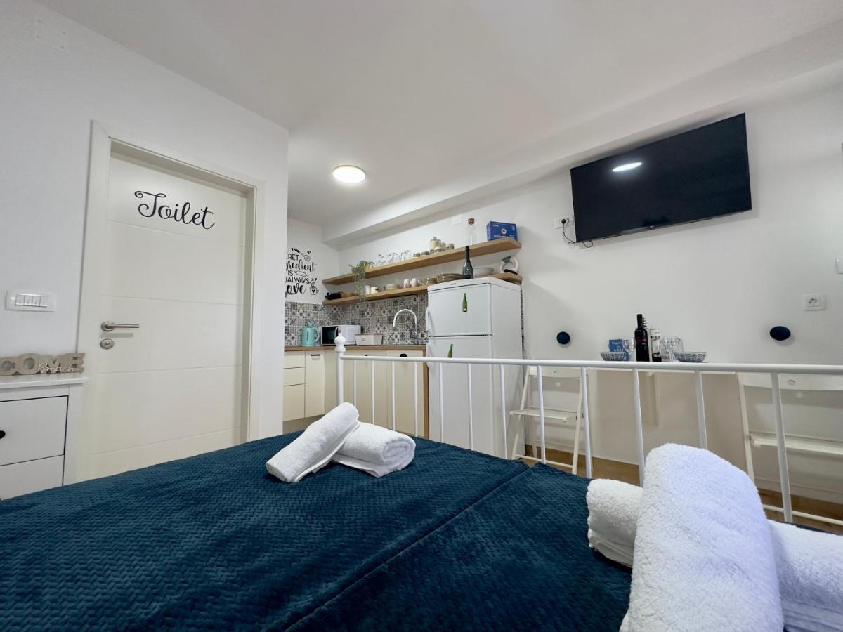 Matek Family & Studio Apartment Rovanjska Exteriér fotografie