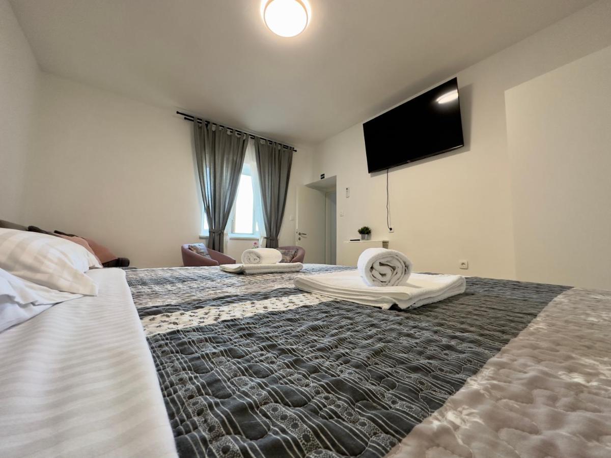 Matek Family & Studio Apartment Rovanjska Exteriér fotografie